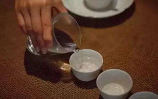 白开水淡然无味 所以,茶能代替水喝吗 