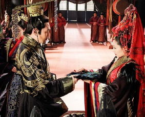 知否明兰大婚的红男绿女,明制婚礼的凤冠霞帔,都是中式传统美学