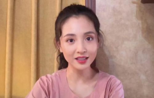 吴倩两岁女儿曝光,取名张言一含义深刻,曾通过直播暗示隐婚