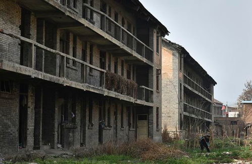 现在不断有农村人进城买房，在城里居住真的舒适吗(农村人到城市买房有必要吗)