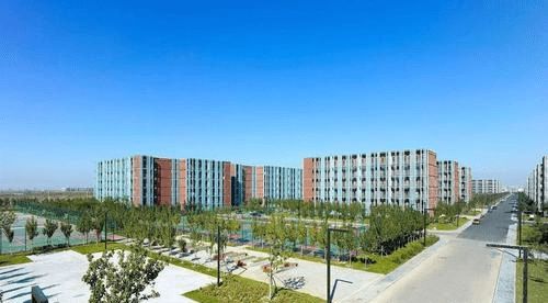 大连理工大学值得读吗 大连理工大学和吉林大学,哪所大学更好呢