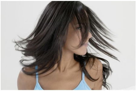 头皮屑变多的五个原因,女生保养头发去头屑的正确方法 