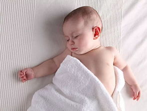婴儿打呼噜怎么回事，宝宝睡觉打呼噜怎么回事