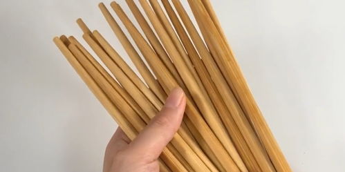 筷子发霉变黑,光用开水煮没用 教你正确处理方法,筷子干干净净