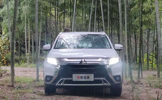 最适合一家人自驾的7座SUV,开车比坐车还爽,最低仅19万