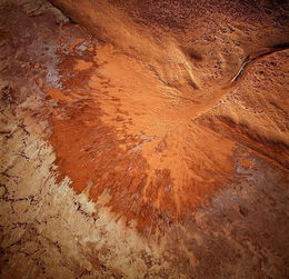 航拍澳大利亚红土沙漠 震撼如火星风光 