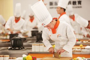 长沙新东方烹饪学校 学厨师去厨师学校好还是在酒店当学徒 