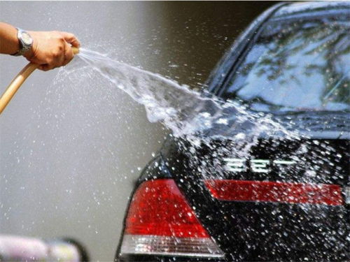 为啥老司机不建议自己洗车 内行 还不是因为 3不要1不停