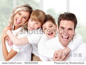 幸福的家庭的母亲父亲和孩子在家里 人物,室内 站酷海洛创意正版图片,视频,音乐素材交易平台 Shutterstock中国独家合作伙伴 站酷旗下品牌 