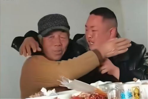 江苏男子回应 酒后抱老丈人痛哭 年前老丈人帮了自己一个大忙