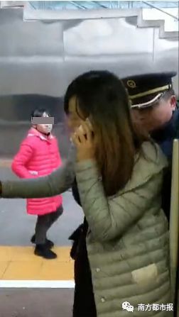 在开往广州的列车上干少妇的激情故事
