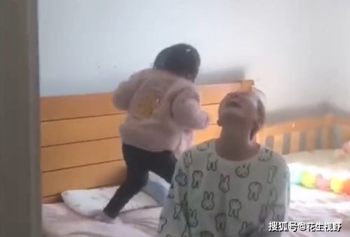 山东女生查完考研成绩又哭又笑,宛如 范进中举 ,吓到一旁妹妹