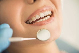 拔牙后是否立即安装假牙呢 假牙是否会给身体造成伤害 
