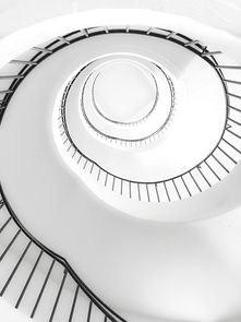 圆的楼梯怎么弄好看 圆形楼梯画法