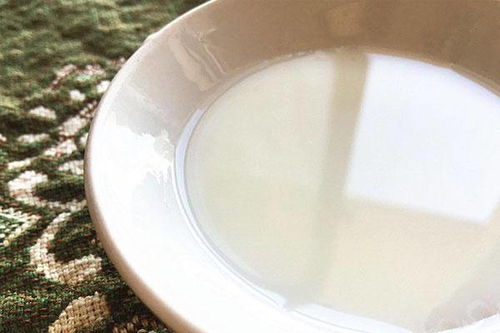 早起后,喝豆浆好还是喝牛奶好 哪个营养高 早了解早健康