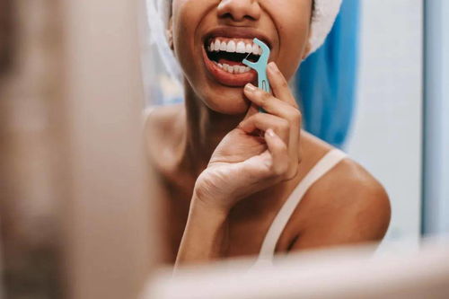 生命汇国际整合医疗 刷了这么多年牙,你知道如何清理嘴里的 卫生死角 吗