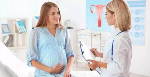 孕妇即将生产的迹象 小腹出现坠感 宫缩明显 有见红的迹象