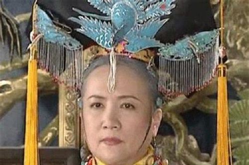 孝心背后真相冰冷,一件小事看乾隆如何对老妈严防死守