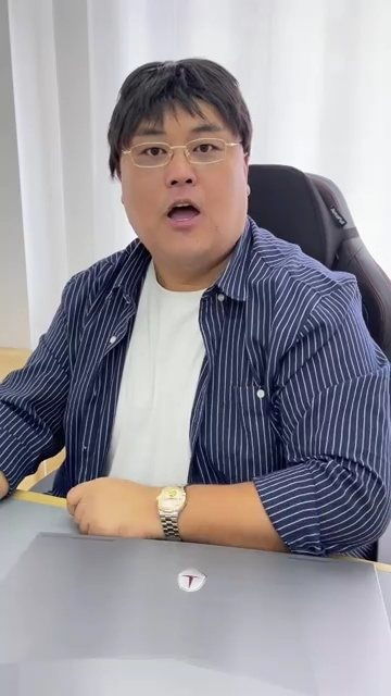 不同身份男人看待孩子纹身 