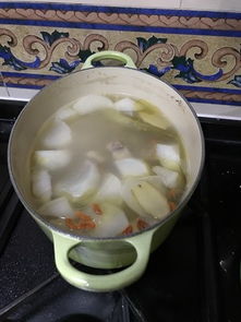 白萝卜牛尾汤的做法 菜谱 