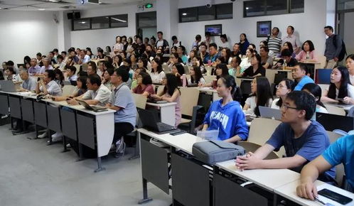 中国传媒大学客座教授,提议恢复 民跪官 制度,网友 没听错吧