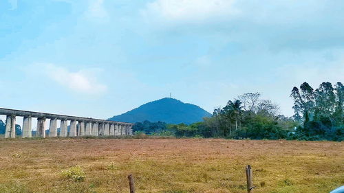 关于吟咏山川的诗句