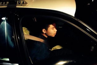 中国留学生驾豪车与警察飙车 18岁宝马学生刚拿驾照45万了事