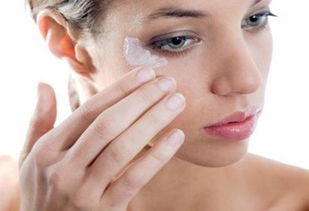 长期每天晚上涂维生素E在脸上,第二天再洗掉 对脸有害吗 