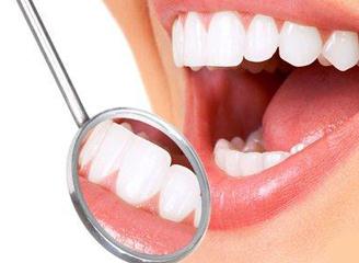 唇炎属于口腔溃疡嘛,慢性唇炎和口腔溃疡有什么区别？