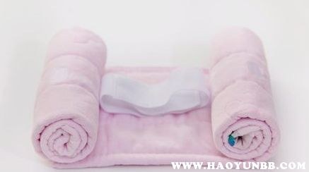 如何用毛巾做婴儿枕头的做法图解,自制宝宝枕头毛巾折叠步骤教程视频