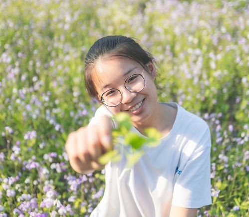 女人对你 有意思 ,会忍不住给你这3个信号,你能看懂几个