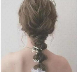 绳子编在短发上怎么弄好看 短发怎么用抓夹扎头发简单又好看