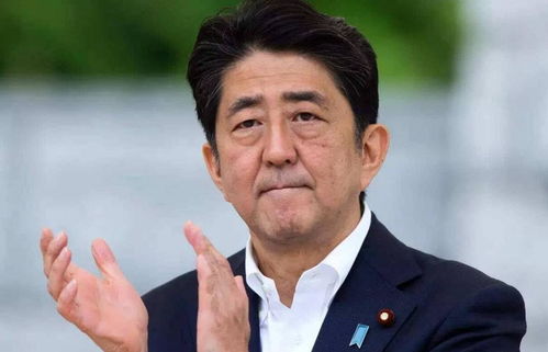 日本现在首相(日本前首相安倍晋三遭枪击身亡事件引发热议，日本现任首相是谁？)