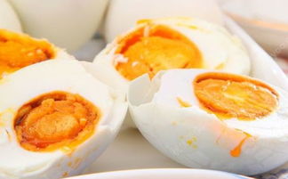 一个咸鸭蛋的热量是多少 吃咸鸭蛋会长胖吗