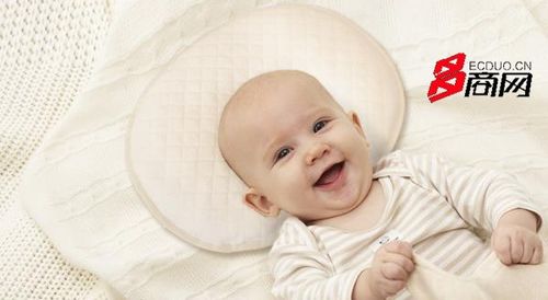 可以帮助新生婴儿睡出漂亮头型的定型枕头,用过的宝爸宝妈都极力推荐