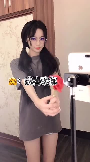 喜欢穿小裙裙的女生你喜欢吗 