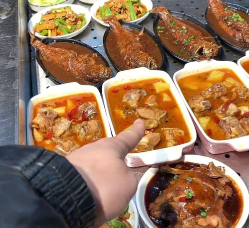 上海市中心吃盒饭得花多少,六个菜三份米饭,花不到一百块钱