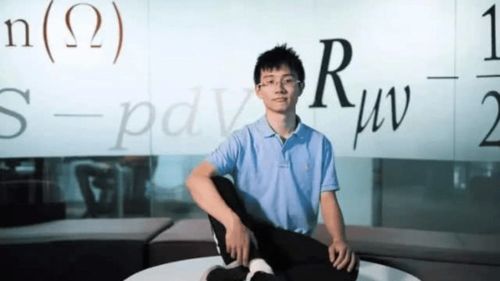 中国天才少年 22岁解决了困扰物理学界107年的难题,却坚持回国