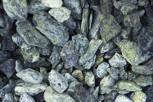铁矿石尾渣加工47%含铁量多少钱一吨?