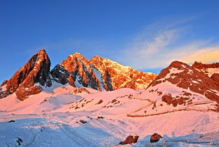 玉龙雪山自驾车停哪里玉龙雪山停车场收费标准(仰口游览区停车场收费标准)