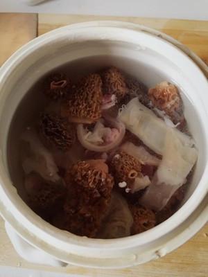 羊肚菌花胶猪肉汤的做法步骤图,怎么做好吃 