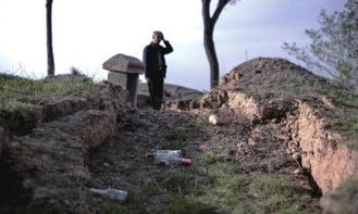 荒芜的乡村土地,一定是特别的原因让人们放弃你,大家也会有共鸣