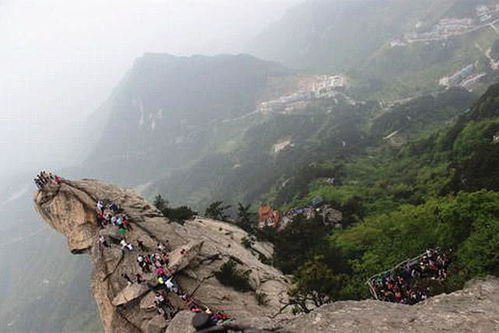 湖北这一不输华山的山峰,山峰险峻奇特,名气却不如华山