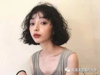 中年大妈怎样打理短发