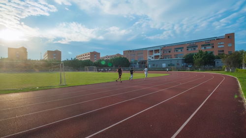 广州南洋理工职业学院自考,在广州南洋理工职业学院大专毕业后，能继续报专升本吗？