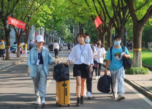 为什么大学男生都不坐电梯(为什么大学男生都不坐电梯上学)