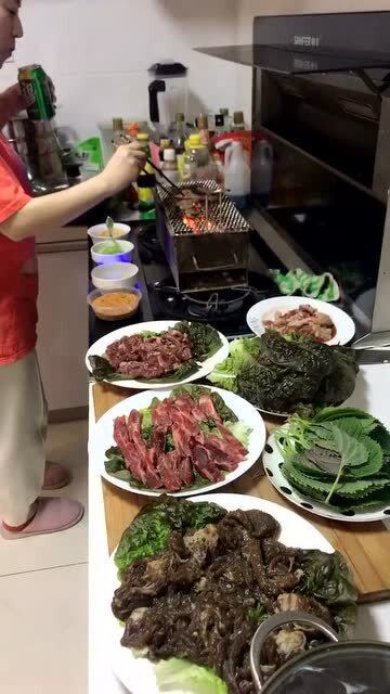 孕妇半夜非要吃烤肉,说完全控制不了她自己 这可怎么办 