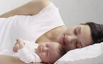 孕妈夜里睡觉时,反复出现这3种平常现象,要考虑去医院检查了