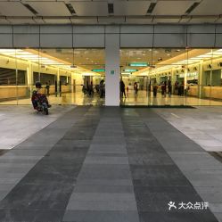 大学城中医院免费停车场吗,新造地铁到大学城中医院怎么坐车