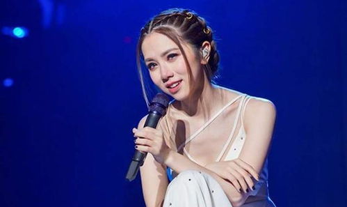 华语女歌手网络排行榜出炉 喻言被封杀仍上榜,硬糖少女无一人
